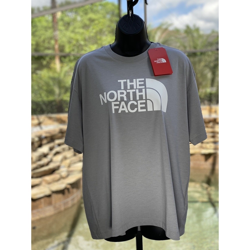 The North Face Women's Gray Relaxed Half Dome T-Shirt Large - New with Tags